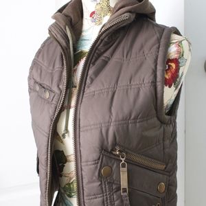 Forever VVI Quilted Vest Army Green